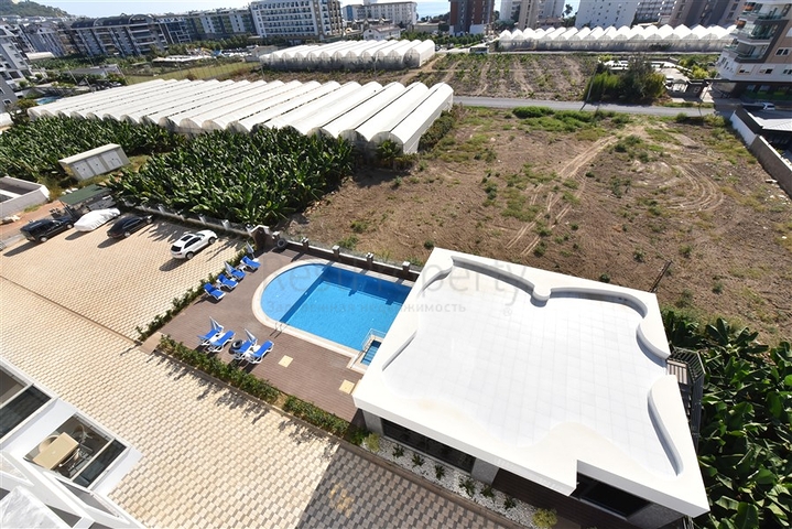 Penthouse 2+1 in einem neuen Haus, 400 m vom Meer entfernt 