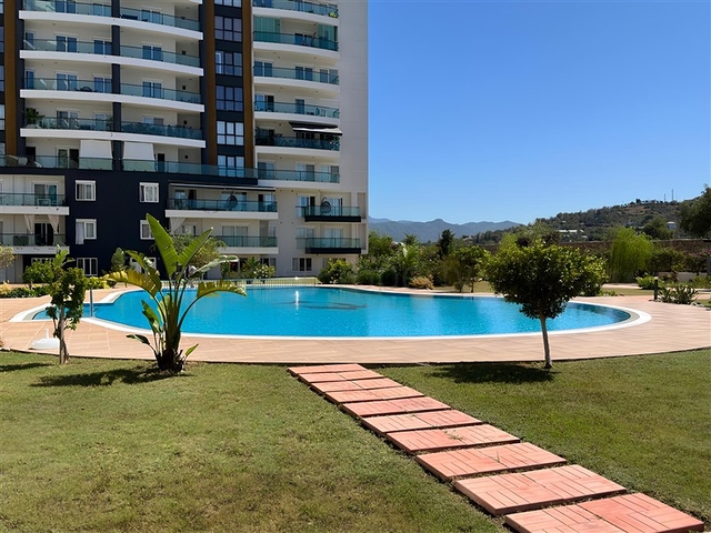 Große 3+1 Wohnung in der vielversprechenden Gegend von Gazipasa