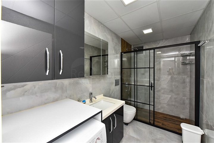 Geräumige 3+1-Wohnung in einer der besten Gegenden von Alanya – Beide