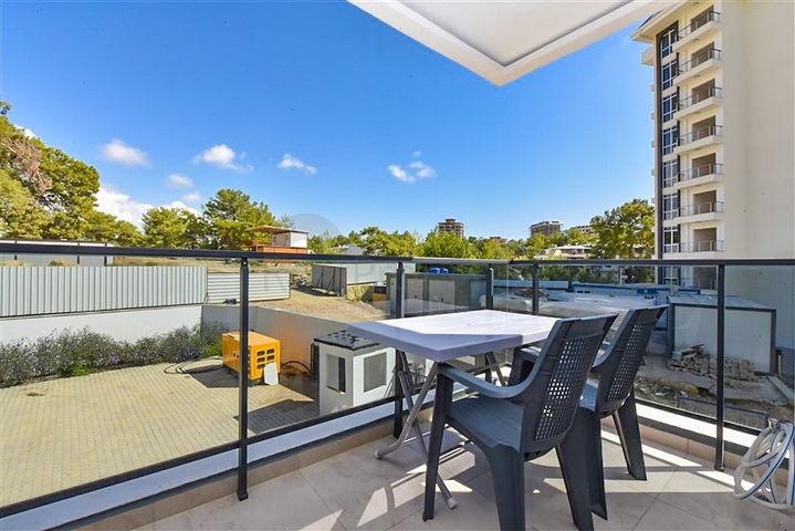 1+1 möblierte Wohnung in einem neuen Komplex in Avsallar