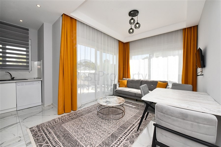 1+1 möblierte Wohnung in einem neuen Komplex in Avsallar