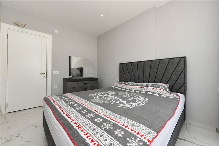 1+1 möblierte Wohnung in einem neuen Komplex in Avsallar