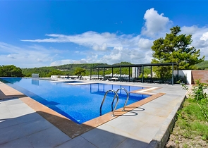 1+1 möblierte Wohnung in einem neuen Komplex in Avsallar