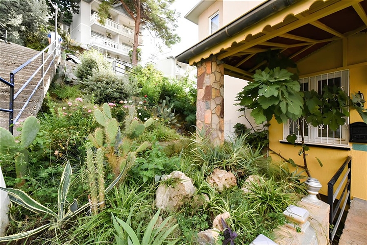 3+1 Wohnung mit separater Küche am Fuße der Festung von Alanya