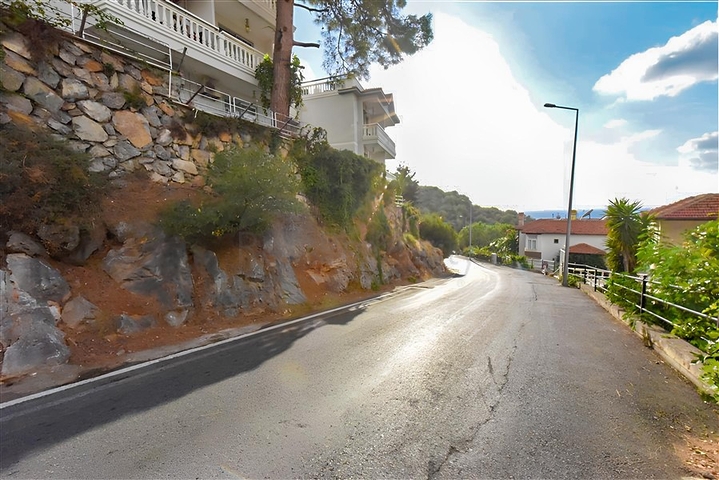 3+1 Wohnung mit separater Küche am Fuße der Festung von Alanya