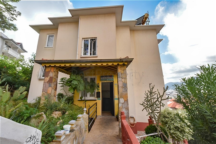 3+1 Wohnung mit separater Küche am Fuße der Festung von Alanya