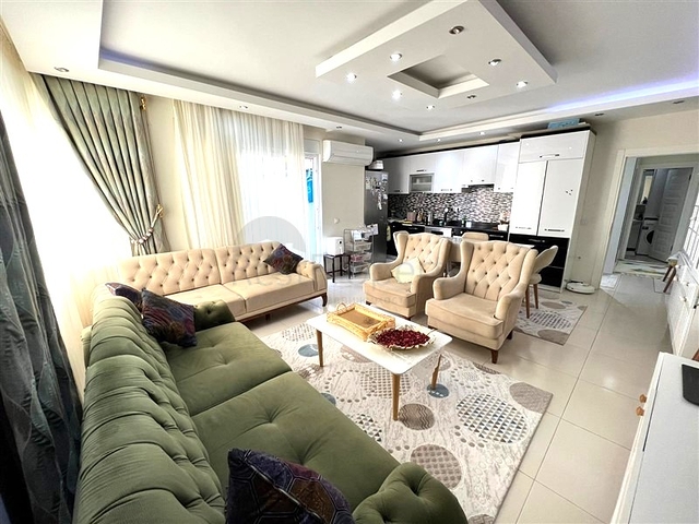 Geräumige Dreizimmerwohnung in Gehweite zum Meer im offenen Wohngebiet Tosmur