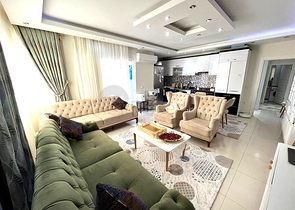 Geräumige Dreizimmerwohnung in Gehweite zum Meer im offenen Wohngebiet Tosmur