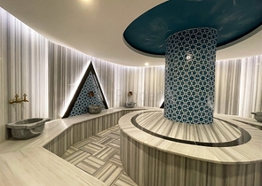 Geräumige Dreizimmerwohnung in Gehweite zum Meer im offenen Wohngebiet Tosmur