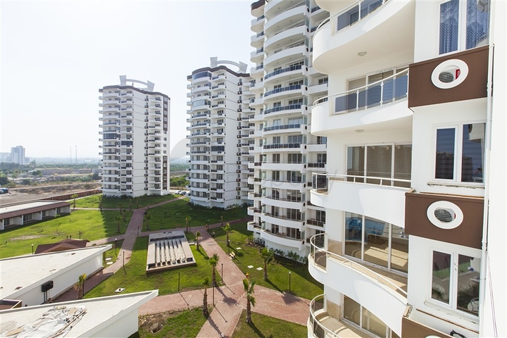 Geräumige Apartments in einem fertigen Komplex, 200 Meter vom Meer entfernt, im Stadtteil Erdemli