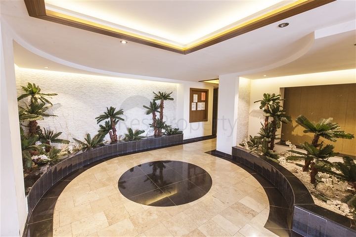 Wohnungen mit Hotelinfrastruktur an der ersten Küste