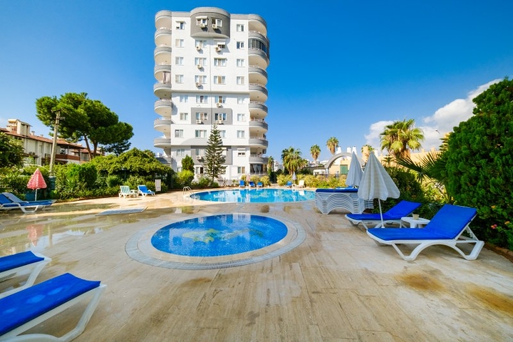 Große Wohnung 2+1 zum Leben in einem offenen Wohngebiet von Tosmur