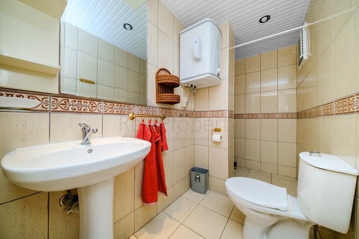 Große Wohnung 2+1 zum Leben in einem offenen Wohngebiet von Tosmur