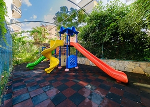 Große Wohnung 2+1 zum Leben in einem offenen Wohngebiet von Tosmur