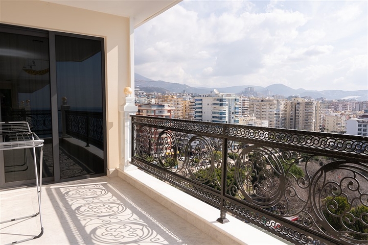 3+1 Penthouse an der ersten Küste