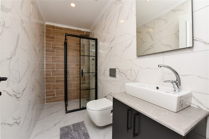 Mieten Sie ein Penthouse am Meer Kleopatra Beach Area