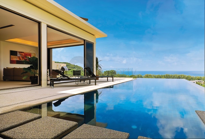 Villen mit offenem Meerblick