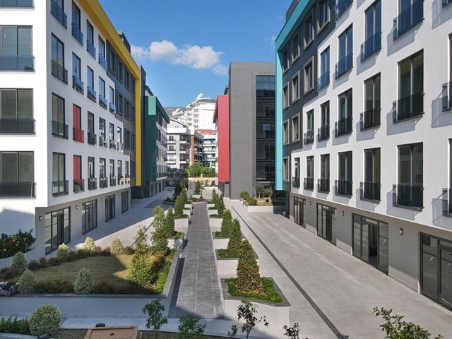 Ein geräumiges Büro im Business Center im Stadtteil Oba ist ausgestattet Ein geräumiges Büro im Business Center im Stadtteil Oba ist ausgestattet