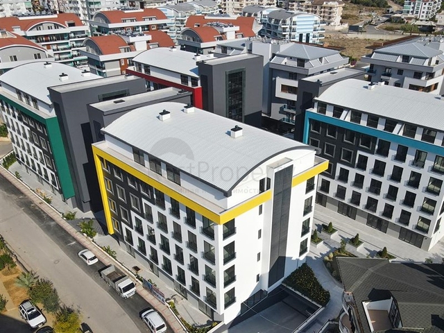 Ein geräumiges Büro im Business Center im Stadtteil Oba ist ausgestattet Ein geräumiges Büro im Business Center im Stadtteil Oba ist ausgestattet