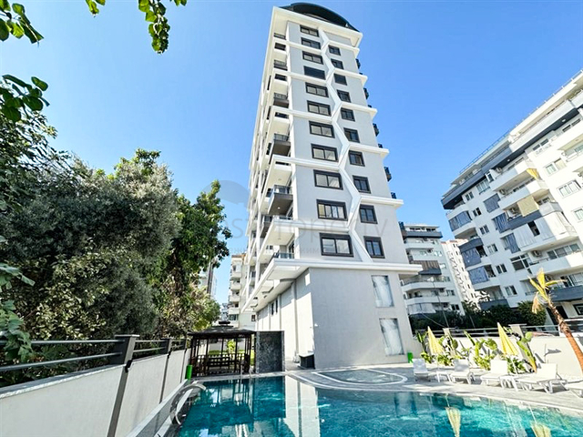 1+1 Wohnung in einer neuen Wohnanlage im Stadtteil Mahmutlar