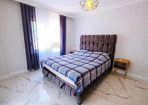 Möblierte geräumige Wohnung in einem Komplex mit Meer- und Bergblick