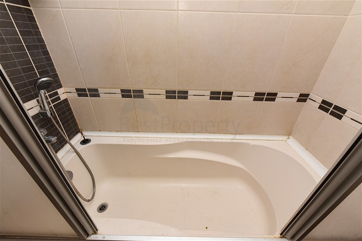 Wohnung 3+1 in einem Komplex in der ersten Zeile