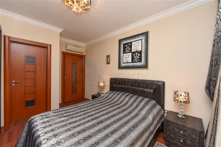 Wohnung 3+1 in einem Komplex in der ersten Zeile