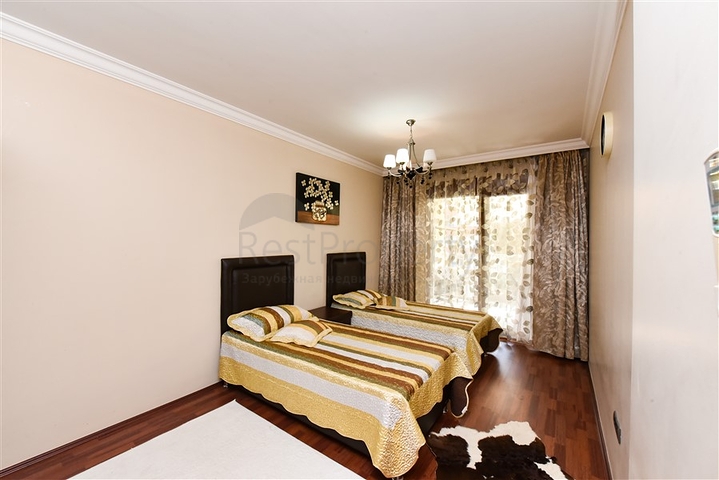 Wohnung 3+1 in einem Komplex in der ersten Zeile