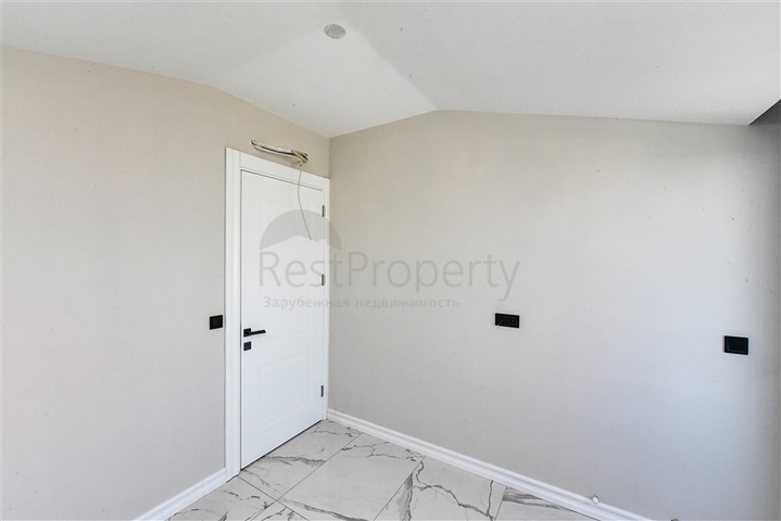 3+1 Penthouse mit separater Küche am Strand in Kestel