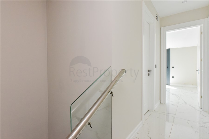 3+1 Penthouse mit separater Küche am Strand in Kestel