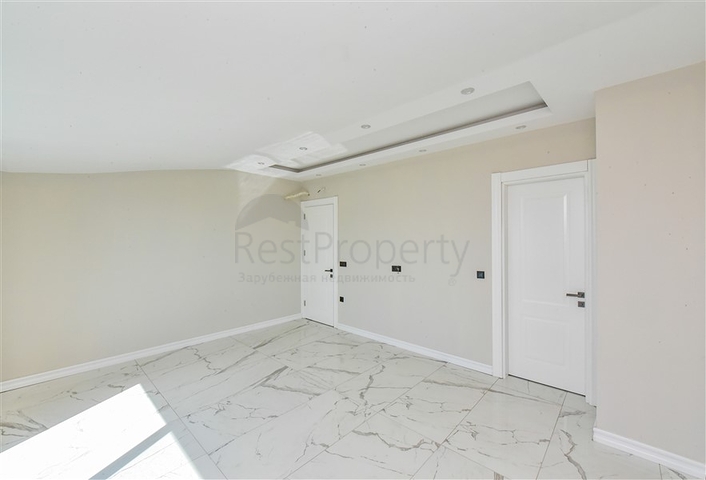 3+1 Penthouse mit separater Küche am Strand in Kestel