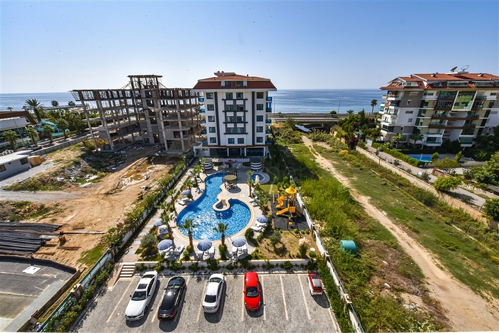 3+1 Penthouse mit separater Küche am Strand in Kestel