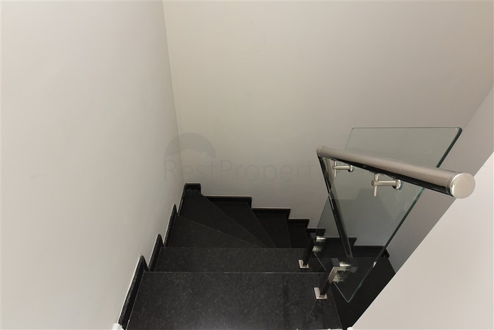 3+1 Penthouse mit separater Küche am Strand in Kestel