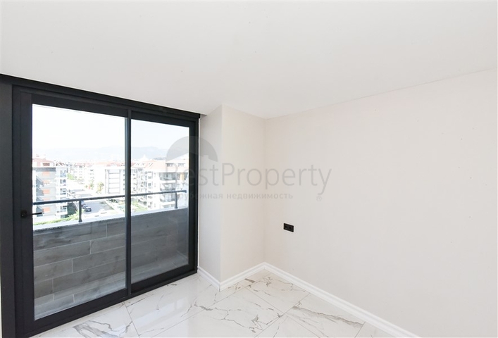 3+1 Penthouse mit separater Küche am Strand in Kestel