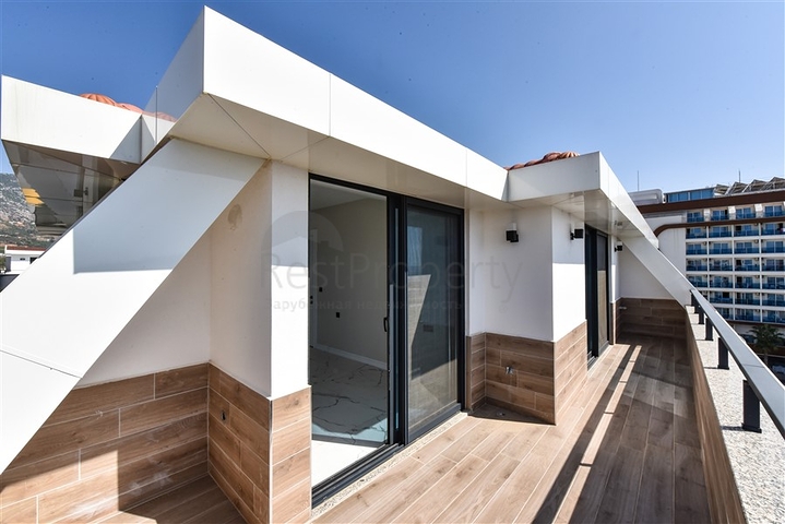 3+1 Penthouse mit separater Küche am Strand in Kestel