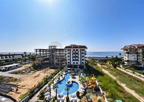 3+1 Penthouse mit separater Küche am Strand in Kestel