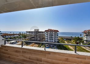 3+1 Penthouse mit separater Küche am Strand in Kestel