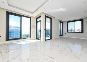 3+1 Penthouse mit separater Küche am Strand in Kestel