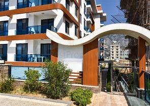 3+1 Penthouse mit separater Küche am Strand in Kestel