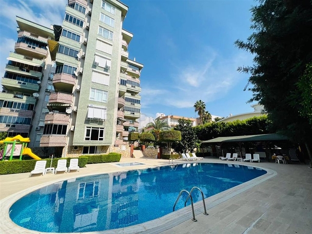 Dreizimmerwohnung 10 Minuten vom Kleopatra Strand entfernt