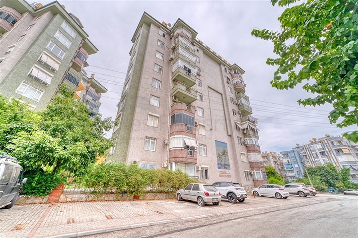 Dreizimmerwohnung 10 Minuten vom Kleopatra Strand entfernt