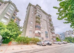 Dreizimmerwohnung 10 Minuten vom Kleopatra Strand entfernt