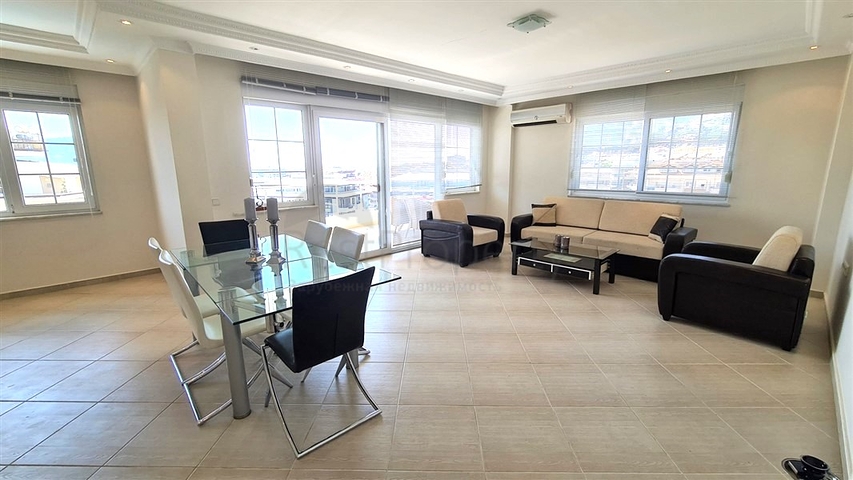 4+1 Penthouse mit Meerblick im Herzen von Alanya