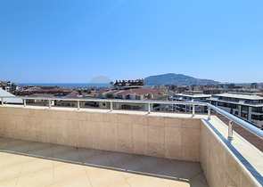 4+1 Penthouse mit Meerblick im Herzen von Alanya