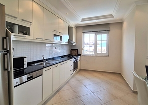 4+1 Penthouse mit Meerblick im Herzen von Alanya