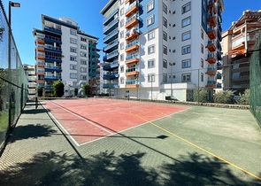 Geräumige Dreizimmerwohnung mit großem Balkon und Meerblick