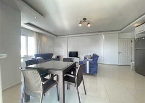 Geräumige Dreizimmerwohnung mit großem Balkon und Meerblick