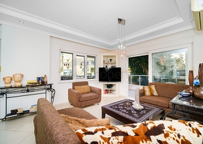 Geräumige 3+1 Wohnung im Herzen von Alanya