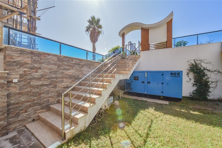  3+1 Penthouse mit Meerblick