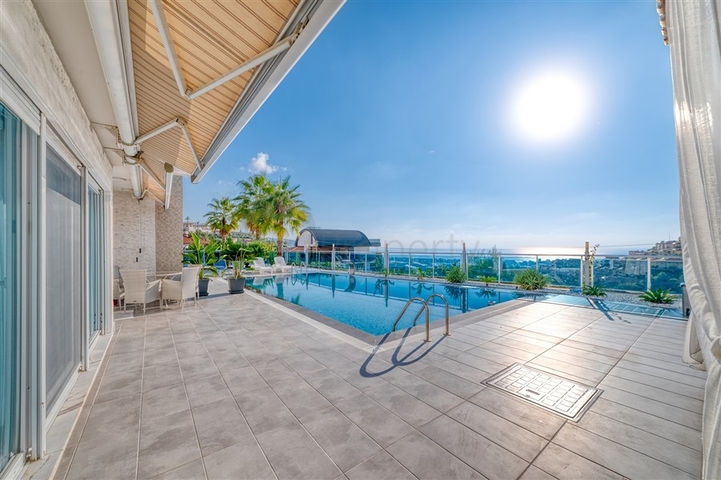 Villa in einer exklusiven Gegend von Alanya